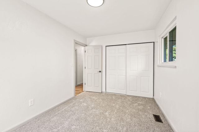 4095 Raymond Drive 4095 Raymond Drive, Enon, OH 45323