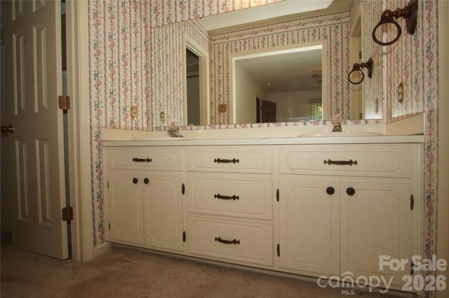 1534 Daybreak Ridge Road, Kannapolis, NC 28081