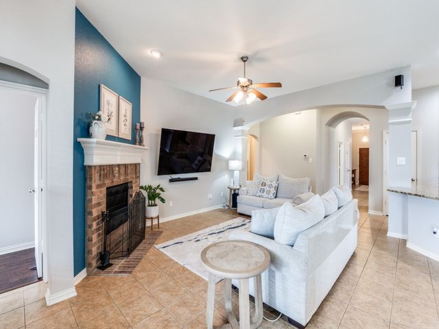 705 Lovebird Lane, Little Elm, TX 75068