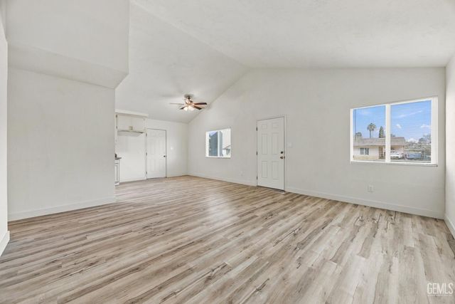 5001 Lawrence Court, Bakersfield, CA 93309