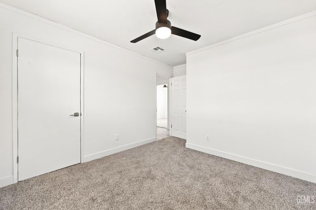 5001 Lawrence Court, Bakersfield, CA 93309