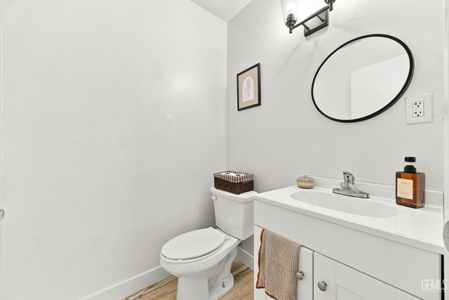 5001 Lawrence Court, Bakersfield, CA 93309