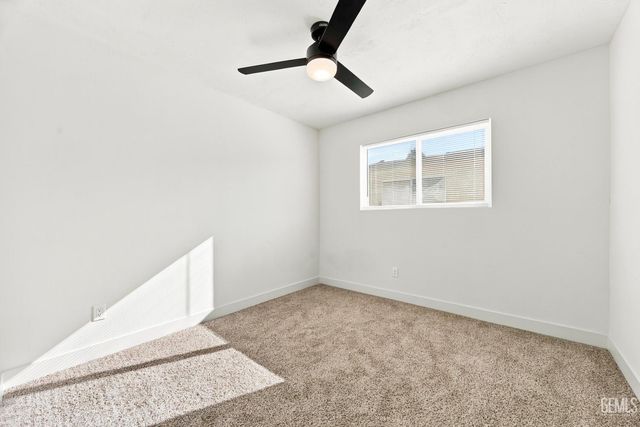 5001 Lawrence Court, Bakersfield, CA 93309