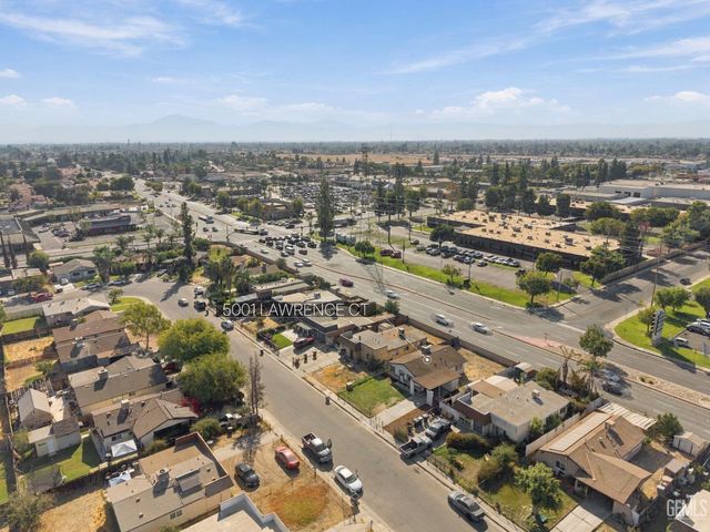 5001 Lawrence Court, Bakersfield, CA 93309