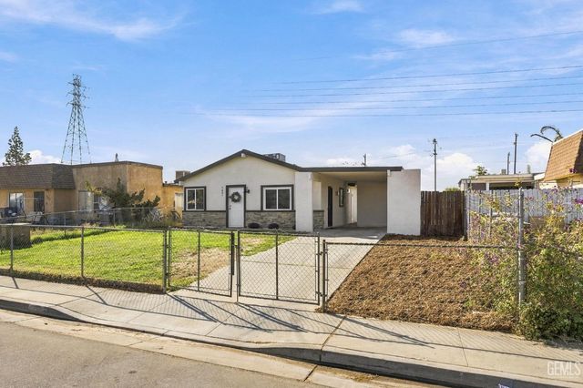 5001 Lawrence Court, Bakersfield, CA 93309