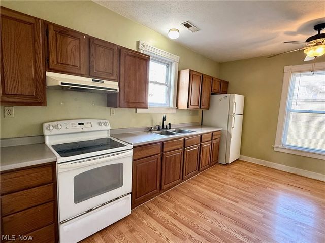 720 Front St, Marietta, OH 45750