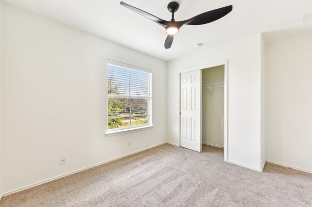 811 Craters Of The Moon BLVD, Pflugerville, TX 78660