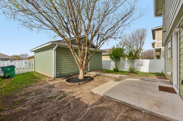 811 Craters Of The Moon BLVD, Pflugerville, TX 78660