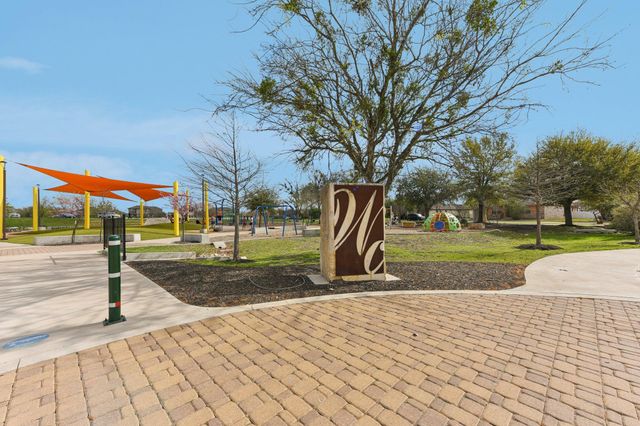 811 Craters Of The Moon BLVD, Pflugerville, TX 78660