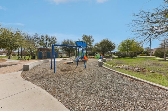 811 Craters Of The Moon BLVD, Pflugerville, TX 78660