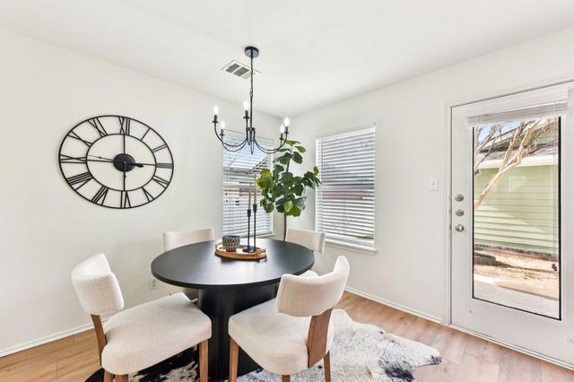 811 Craters Of The Moon BLVD, Pflugerville, TX 78660