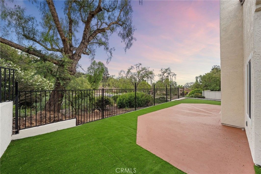 Image 35 of property listing at 1723 Larkhaven Glen, Escondido, CA 92026