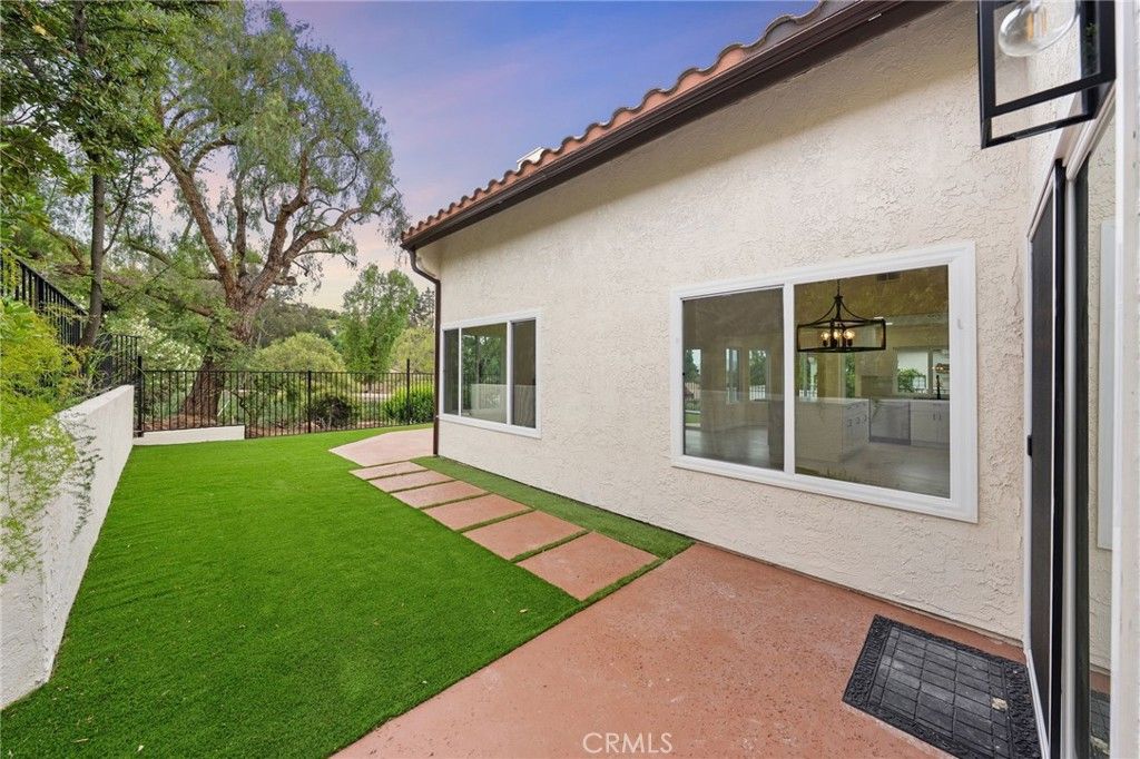 Image 36 of property listing at 1723 Larkhaven Glen, Escondido, CA 92026