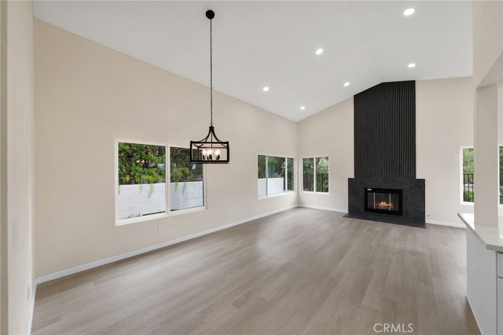 Image 7 of property listing at 1723 Larkhaven Glen, Escondido, CA 92026