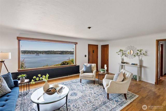 830 Merrill Place W, Bremerton, WA 98312