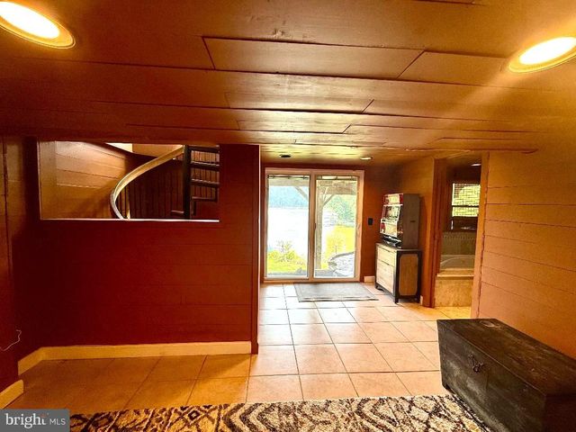 8389 HIGHVIEW ST, Manassas, VA 20112