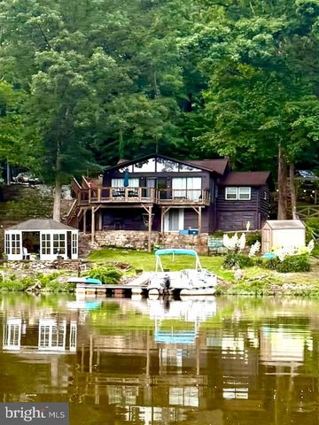 8389 HIGHVIEW ST, Manassas, VA 20112