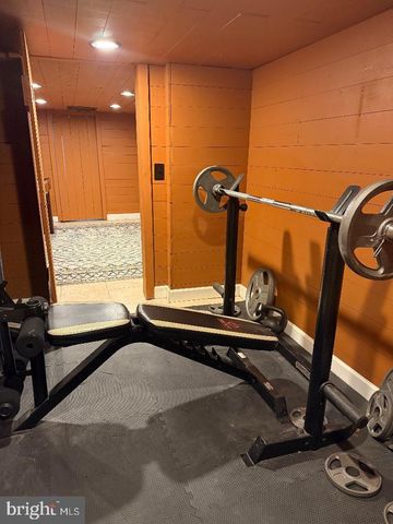 8389 HIGHVIEW ST, Manassas, VA 20112