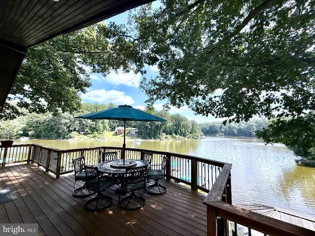 8389 HIGHVIEW ST, Manassas, VA 20112