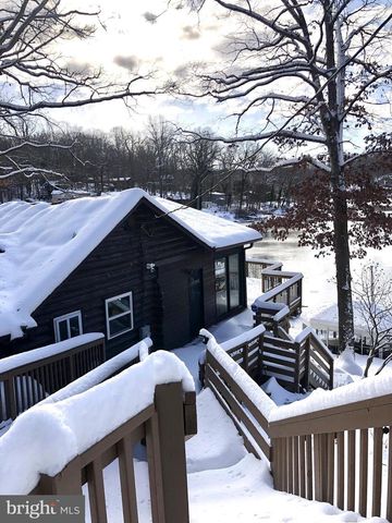 8389 HIGHVIEW ST, Manassas, VA 20112