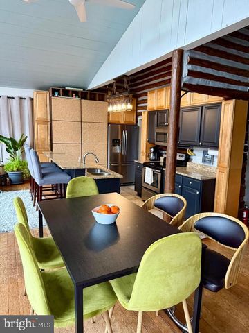 8389 HIGHVIEW ST, Manassas, VA 20112