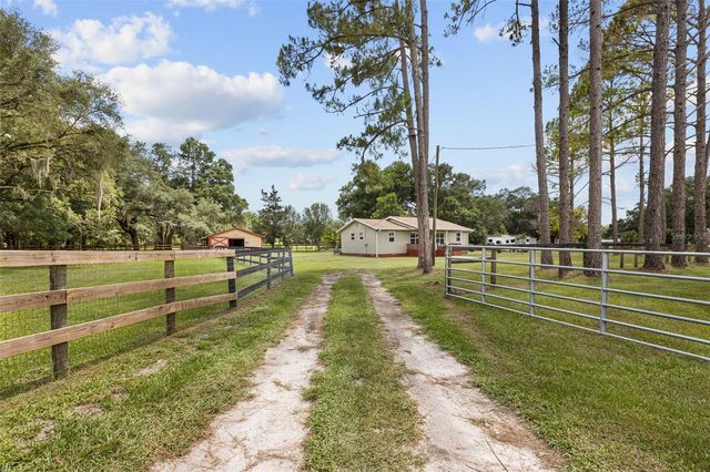 18950 NE 55TH STREET, Williston, FL 32696