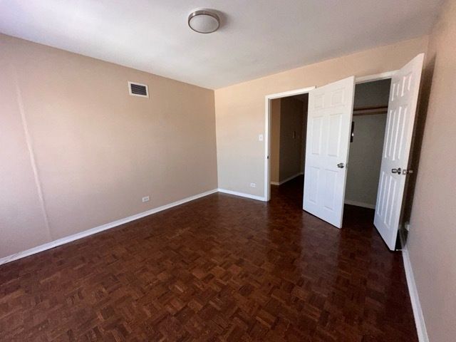 8701 S Mozart Avenue 3, Evergreen Park, IL 60805