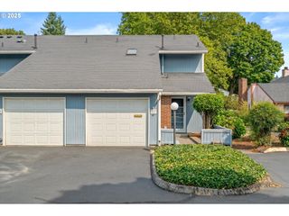 827 Ne 90TH Ave, Portland, OR 97220