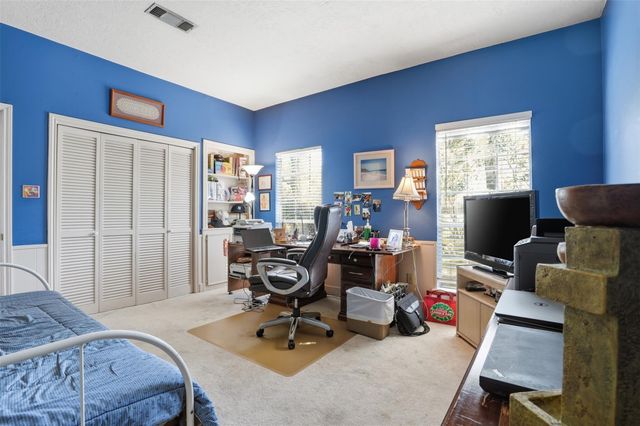 480 Charleston Park, Conroe, TX 77302