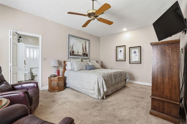 480 Charleston Park, Conroe, TX 77302