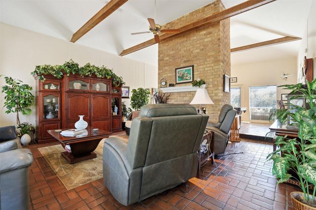 480 Charleston Park, Conroe, TX 77302