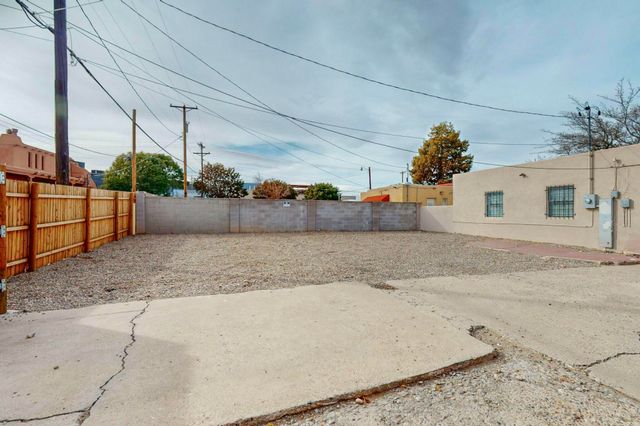 3106 Monte Vista Boulevard NE, Albuquerque, NM 87106