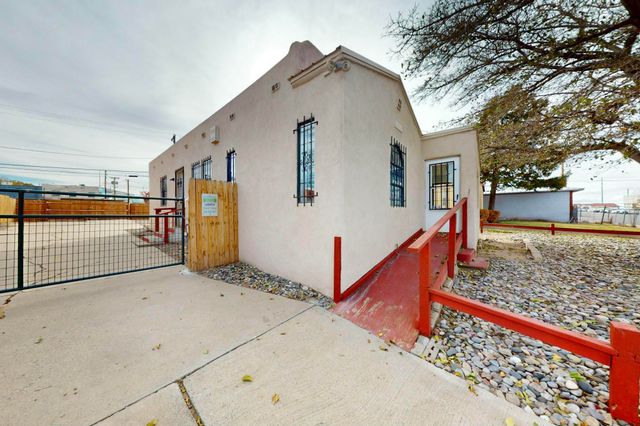 3106 Monte Vista Boulevard NE, Albuquerque, NM 87106