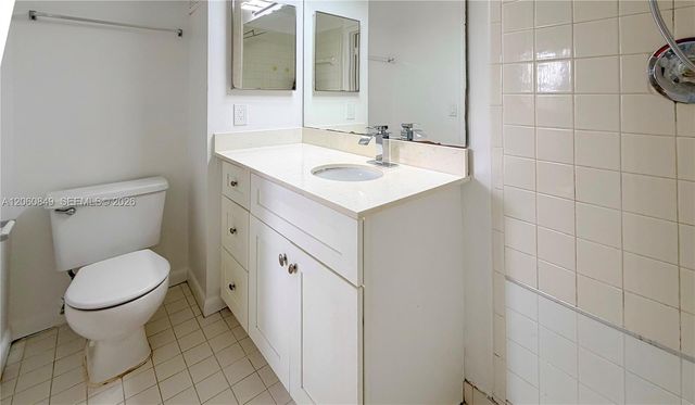 753 NW 103rd Terrace 202, Pembroke Pines, FL 33026