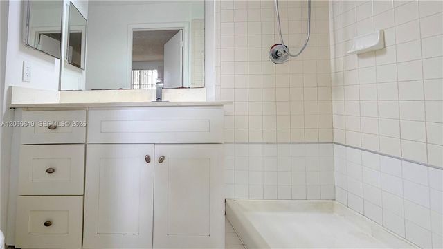 753 NW 103rd Terrace 202, Pembroke Pines, FL 33026