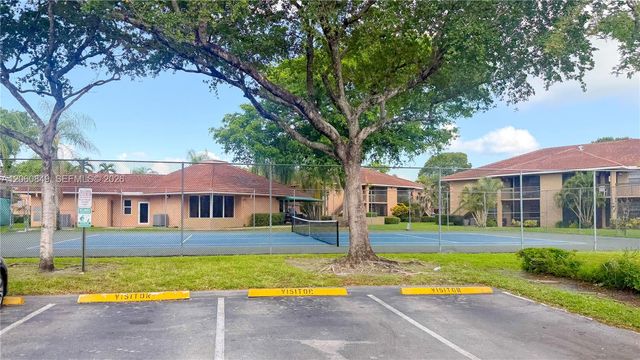 753 NW 103rd Terrace 202, Pembroke Pines, FL 33026