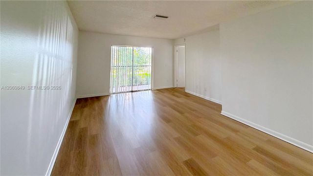 753 NW 103rd Terrace 202, Pembroke Pines, FL 33026