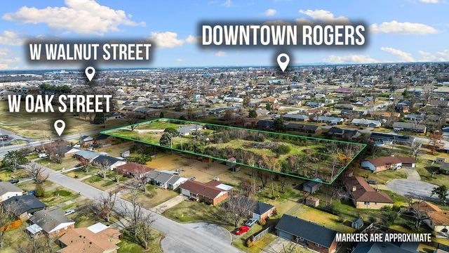 2104 Oak Street, Rogers, AR 72758