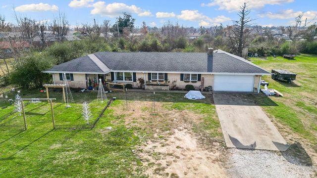 2104 Oak Street, Rogers, AR 72758