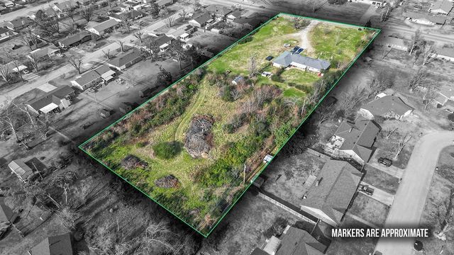 2104 Oak Street, Rogers, AR 72758