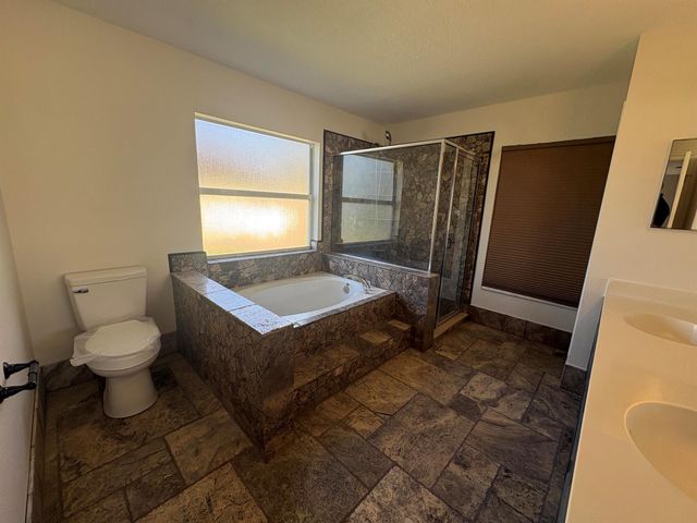 1196 SE Puritan Lane, Port St Lucie, FL 34983