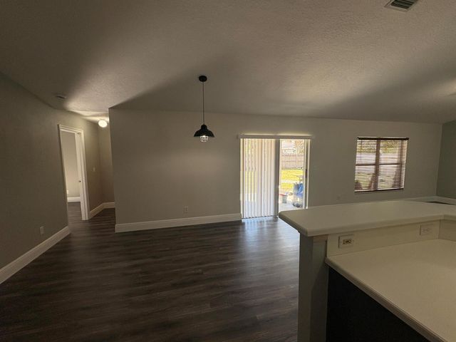 1196 SE Puritan Lane, Port St Lucie, FL 34983