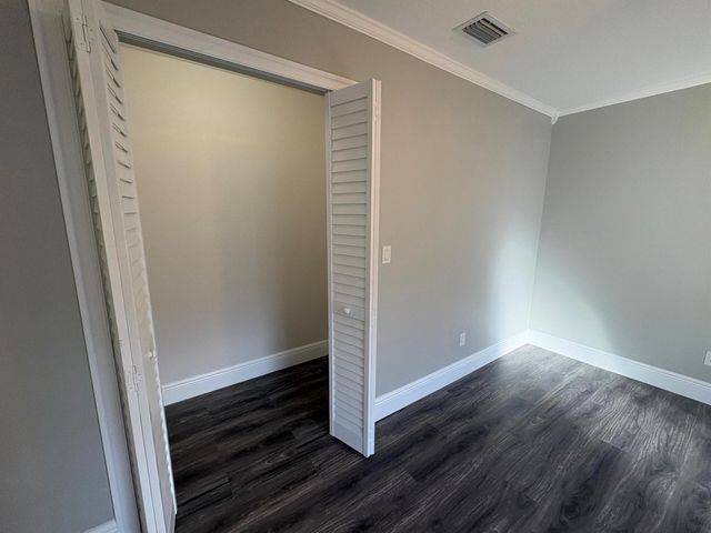 1196 SE Puritan Lane, Port St Lucie, FL 34983