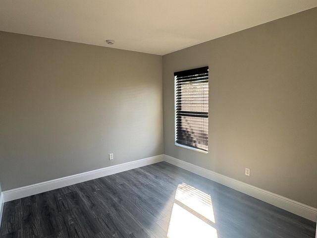 1196 SE Puritan Lane, Port St Lucie, FL 34983