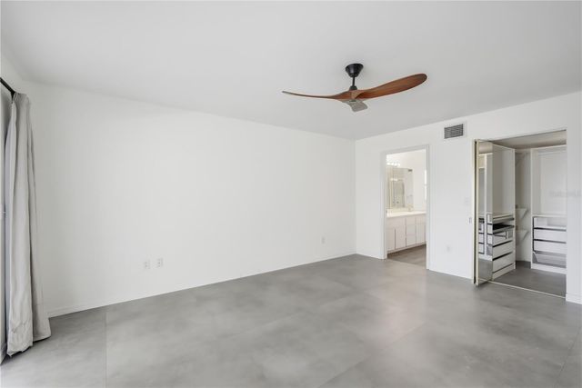 11519 WHISPERING HOLLOW DRIVE, Tampa, FL 33635