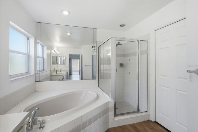 11519 WHISPERING HOLLOW DRIVE, Tampa, FL 33635