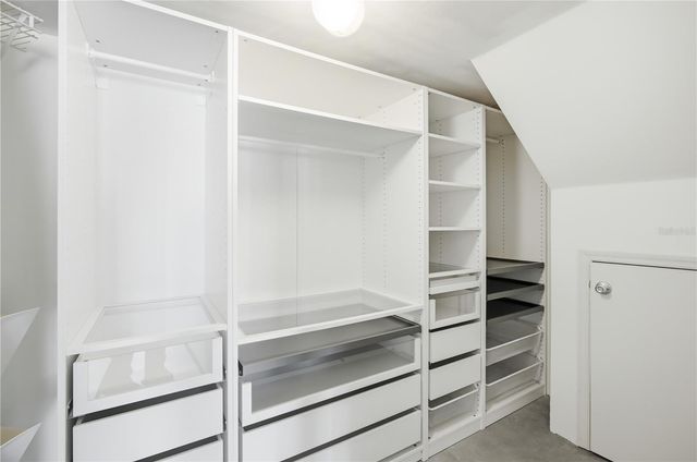 11519 WHISPERING HOLLOW DRIVE, Tampa, FL 33635