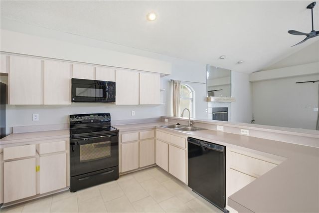 11519 WHISPERING HOLLOW DRIVE, Tampa, FL 33635