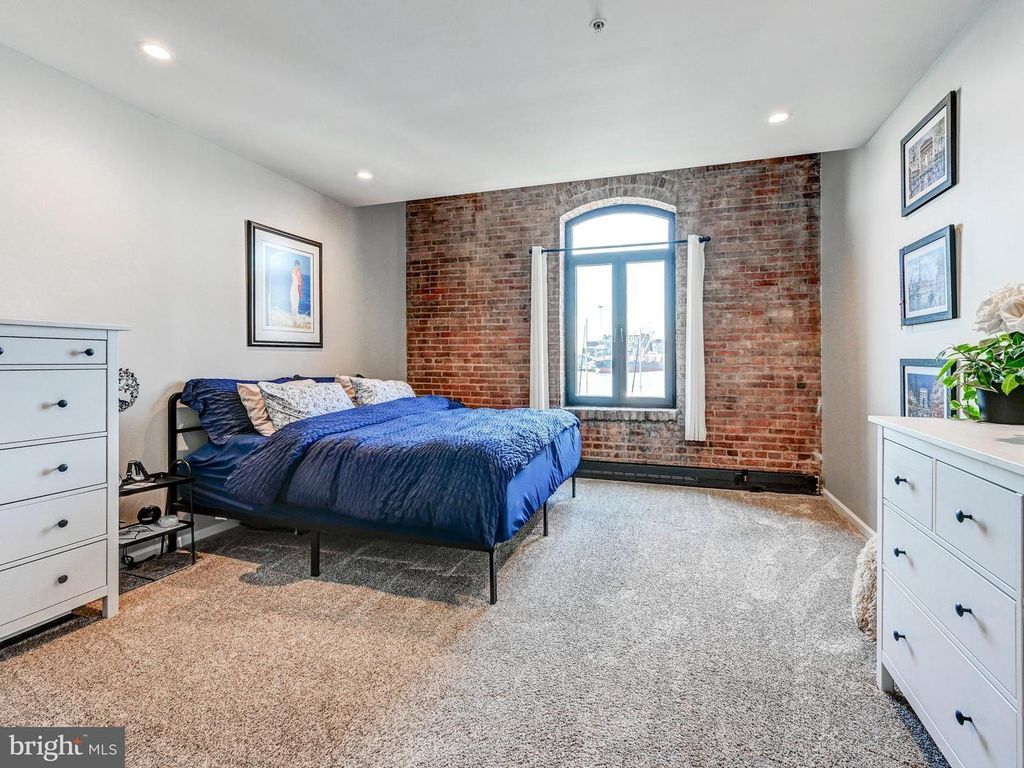 Image 20 of property listing at 1000 FELL ST #310, Baltimore, MD 21231