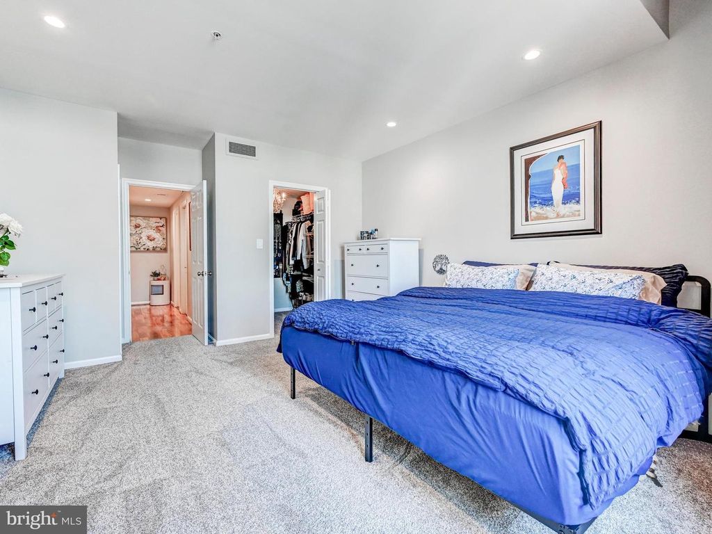 Image 21 of property listing at 1000 FELL ST #310, Baltimore, MD 21231